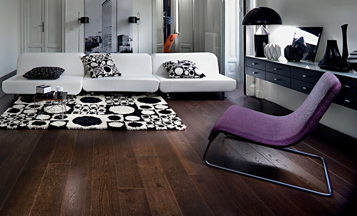 Паркетная доска Kahrs Новая классика Дуб Черный Nouveau Black 151L8AEK1JKW240 Lively 2420×187×15 фото в интерьере